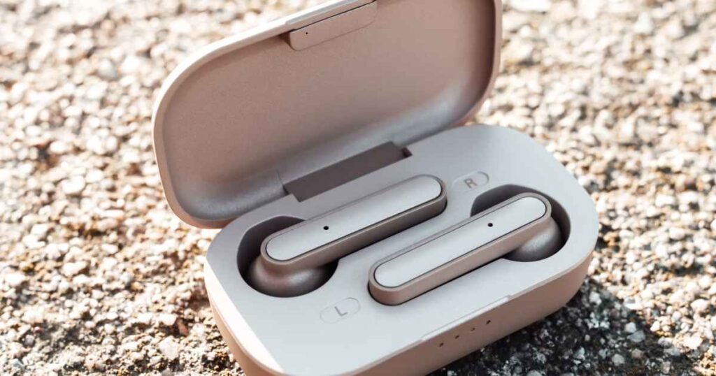 AI translation earbuds real time