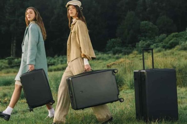 Why Coordinated Luggage is a Game Changer for Family Vacations