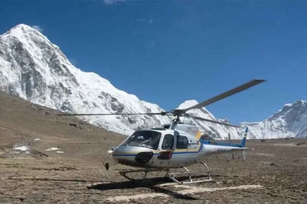 Why Should an Everest Helicopter Tour be on Your Travel Bucket List?