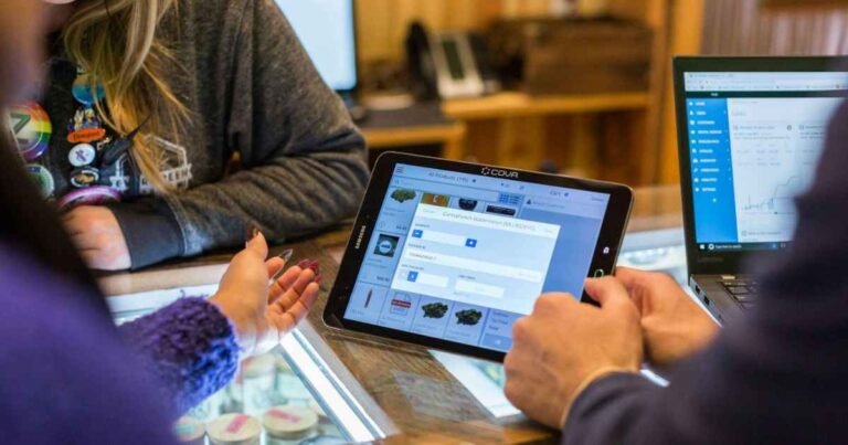 digital innovation and traditional classroom resources